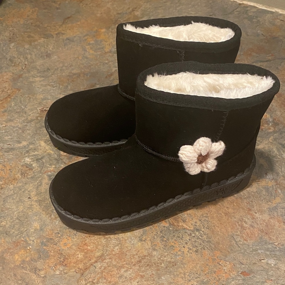 Fashion Black Suede Ankel Boots with Flower Accent Size 32 NWOT